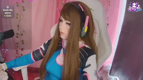 kittyexe1 online show from June 14, 2026, 8:00 pm