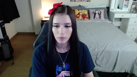 Isabel online show from June 12, 2026, 3:38 am