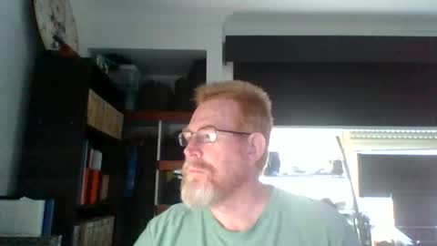 Snapshot of kiwi_boss61 chatting on June 2, 2026, 6:37 am kiwi_boss61 online show from June 2, 2026, 6:37 am