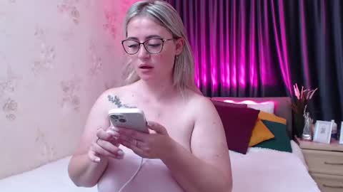Kriss online show from June 26, 2026, 1:15 pm