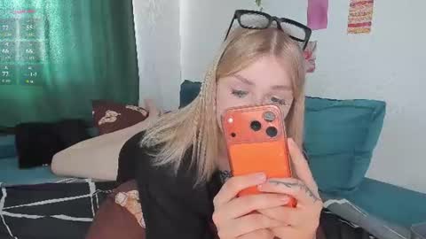 Kristina3 online show from June 29, 2026, 1:33 pm