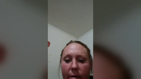 kristenyork45 online show from August 9, 2026, 4:06 am