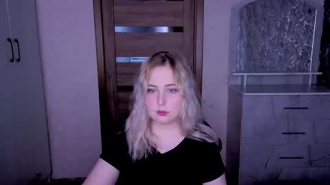 Snapshot of kristy_fran chatting on June 22, 2026, 9:56 pm Kristy online show from June 22, 2026, 9:56 pm