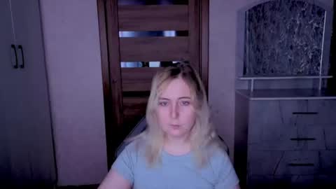 Snapshot of kristy_fran chatting on June 26, 2026, 8:57 pm Kristy online show from June 26, 2026, 8:57 pm