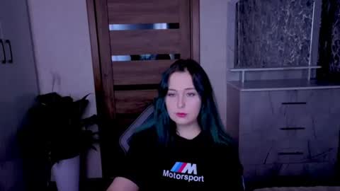 Snapshot of kristy_fran chatting on July 5, 2026, 9:33 pm Kristy online show from July 5, 2026, 9:33 pm