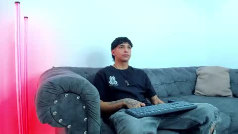 Kroy Wave  Muscle Tattoos Latino online show from July 14, 2026, 10:21 am
