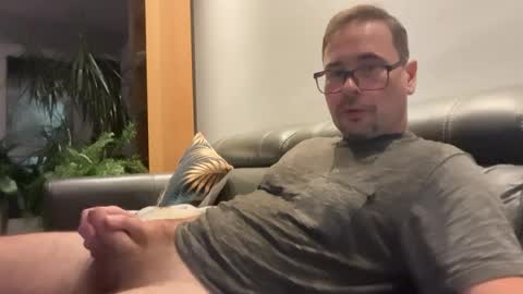 krzysztof1977 online show from July 1, 2026, 9:47 pm