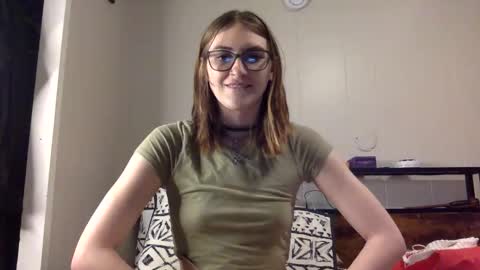 Kylianna online show from May 5, 2026, 11:35 pm