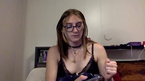 Kylianna online show from August 3, 2026, 10:35 pm