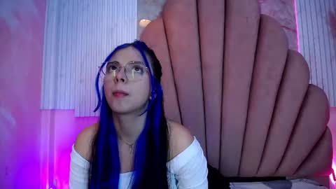 kyomi_hunt online show from July 26, 2026, 4:42 am