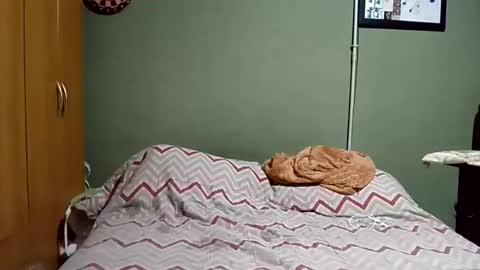 lady24x online show from June 16, 2026, 3:42 am