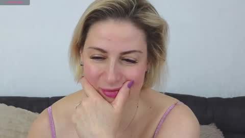 Diana online show from March 12, 2025, 11:54 pm