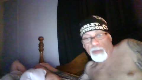 laidbackluxury online show from May 14, 2026, 2:51 am