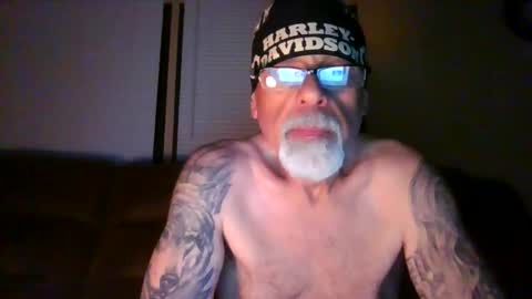 laidbackluxury online show from May 19, 2026, 1:56 am