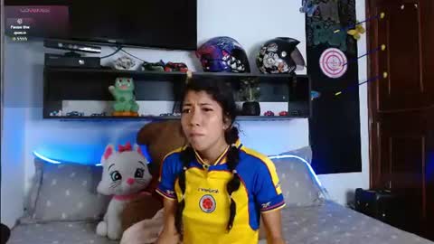 Snapshot of laila_bunny chatting on July 8, 2026, 12:31 pm Lai online show from July 8, 2026, 12:31 pm
