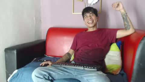 lana_robertt online show from July 28, 2026, 8:01 pm