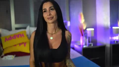 Lara online show from June 27, 2026, 7:52 pm