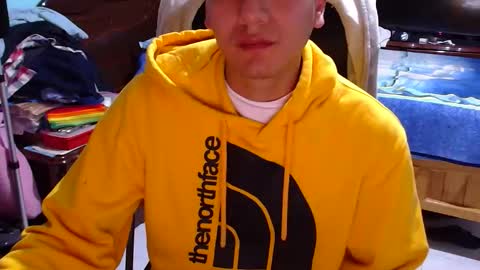 Snapshot of larry_art_a chatting on March 10, 2026, 3:33 am Larry online show from March 10, 2026, 3:33 am