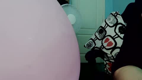 latexchris77 online show from July 12, 2026, 6:59 am