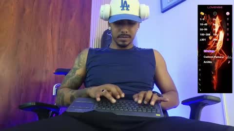 latin_blackmen online show from June 8, 2026, 4:18 pm