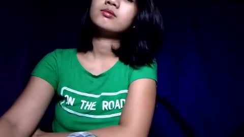 latina_shaine online show from June 18, 2026, 12:42 pm