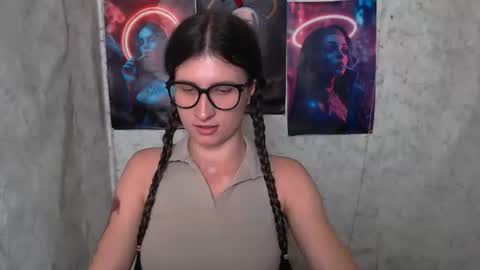 Laura online show from July 4, 2026, 7:36 am