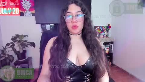  Im Lauren  independent model   online show from July 13, 2026, 7:33 am