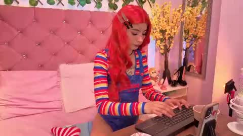 Lauren evans9 online show from July 23, 2026, 4:21 am