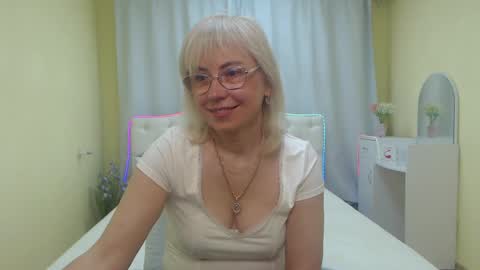 Lauren online show from May 30, 2026, 5:48 am