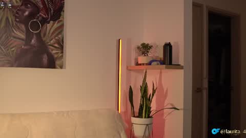 laurita_4 online show from June 11, 2026, 1:20 pm