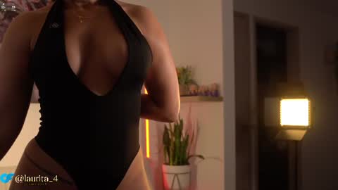 laurita_4 online show from July 29, 2026, 1:31 pm
