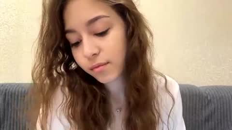 Elina online show from June 25, 2026, 8:08 am