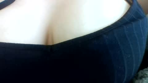layannalea online show from July 9, 2026, 6:01 pm