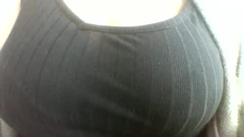 layannalea online show from July 26, 2026, 2:53 am