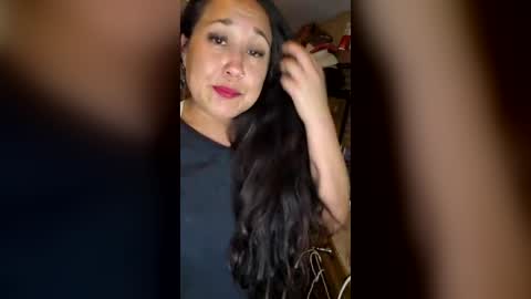 laylolajade online show from July 15, 2026, 7:41 pm