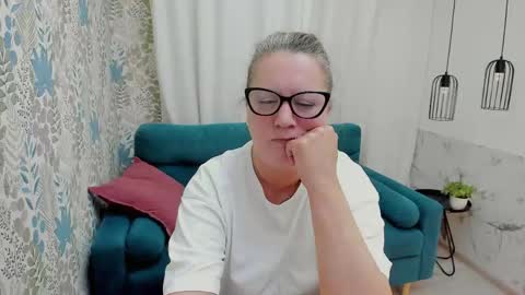 Lea online show from May 11, 2026, 5:24 am