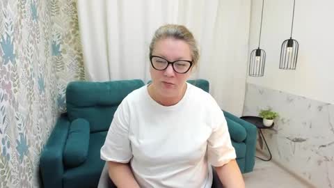 Lea online show from May 16, 2026, 5:04 am