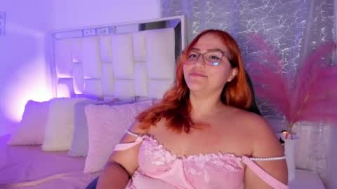 Leah  online show from July 24, 2026, 4:32 am