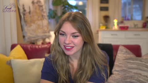 Snapshot of leahsunshine chatting on December 17, 2024, 11:16 pm OnlyFans leahsunshine1 online show from December 17, 2024, 11:16 pm