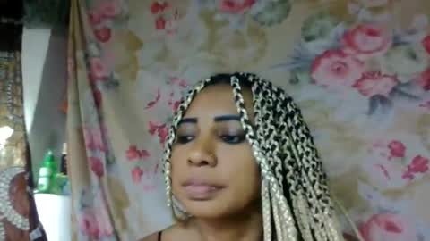 leatianaa online show from June 10, 2026, 7:18 am