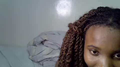lee baby online show from June 12, 2026, 3:44 pm