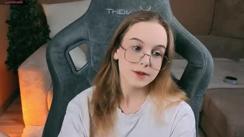 Leia online show from May 3, 2026, 4:02 pm