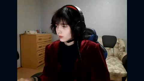 Viola online show from May 5, 2026, 9:45 pm