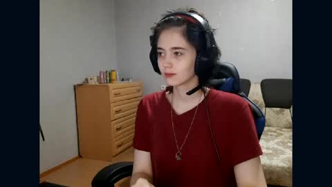 Viola online show from May 11, 2026, 9:23 pm