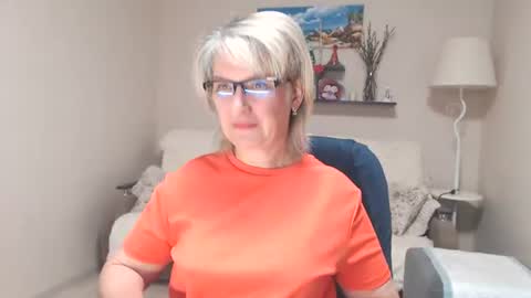 Leila Kinky online show from July 22, 2026, 7:44 am