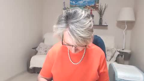 Leila Kinky online show from July 24, 2026, 6:22 am