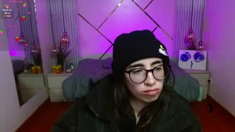 Lena online show from July 4, 2026, 7:31 pm