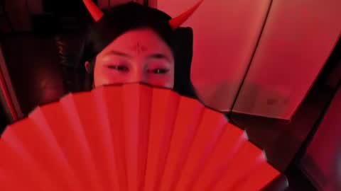 Lenna Kang online show from July 21, 2026, 8:00 pm
