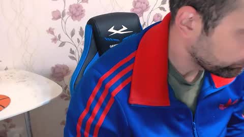 Leo Gianni online show from May 3, 2026, 5:08 pm