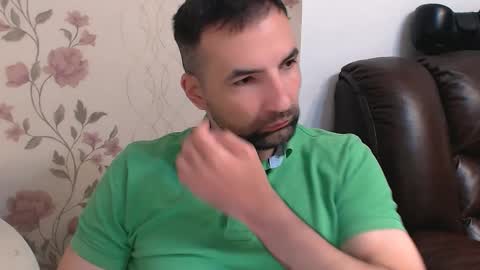 Leo Gianni online show from May 9, 2026, 11:04 am